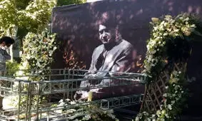 مراسم خودجوش مردمی در هفتمین شب درگذشت استاد شجریان در توس/ ویدئو