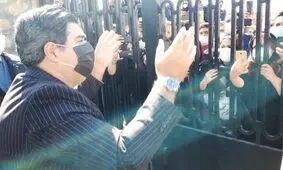سالار عقیلی «خداحافظی مکن» را به «محمدرضا شجریان» تقدیم کرد/ ویدئو