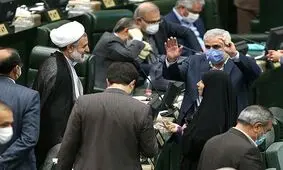 نمایندگان منتقد روحانی کیستند؟ / چطور جبهه پایداری تخریب روحانی و قالیباف را همزمان در دستورکار دارد؟