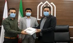 اختصاص ۵ تبلت به دانش آموزان محروم