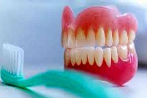 ۵ راه برای حفاظت از دندان‌های مصنوعی
