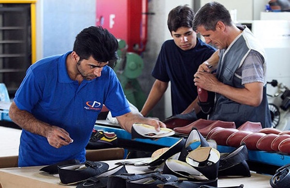 ۱۱هزار میلیارد ریال تسهیلات به واحدهای تولیدی قم پرداخت میشود