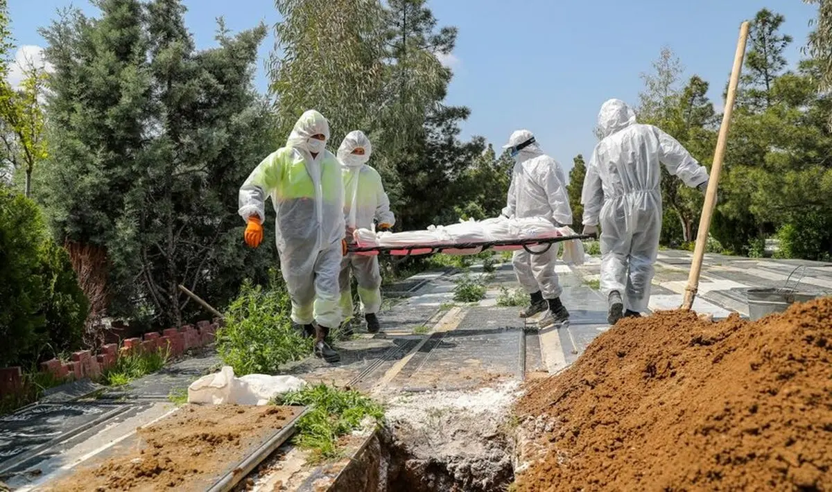 مینو محرز: تعطیل نکردن‌ها سیاسی است تا علمی