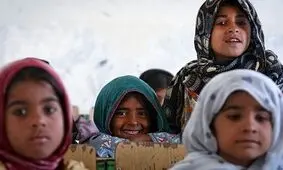 کمک 500 میلیون ریالی خیران بخش دشتابی بوئین زهرا به دانش آموزان