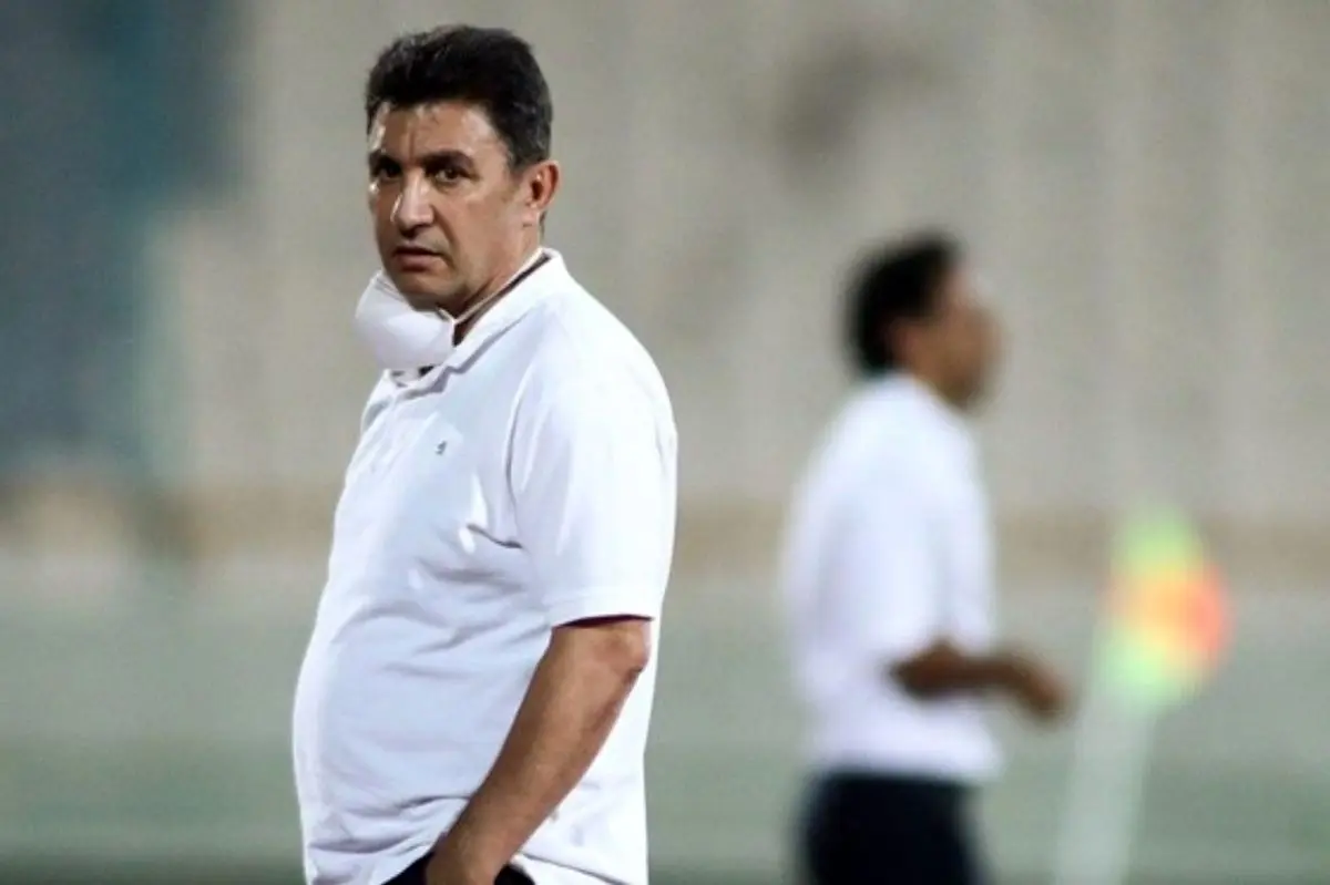 قلعه‌نویی: در مورد استقلال ۲ کتاب حرف دارم