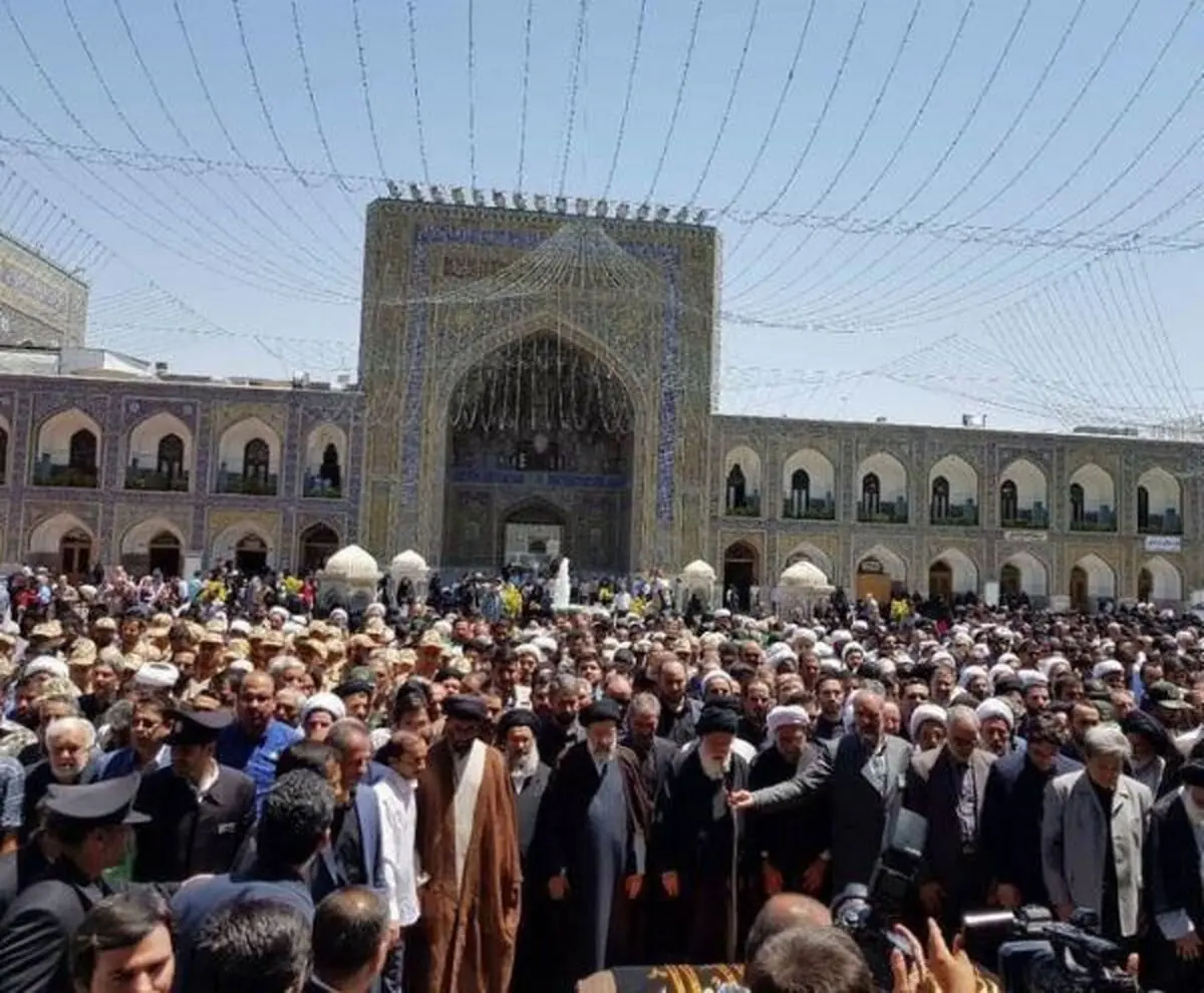 نماز میت بر پیکر همسر آیت‌الله علم‌الهدی