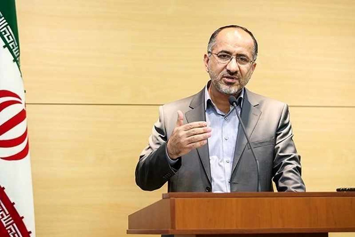 نجاتالله ابراهیمیان برای ۱۴۰۰ نمیآید