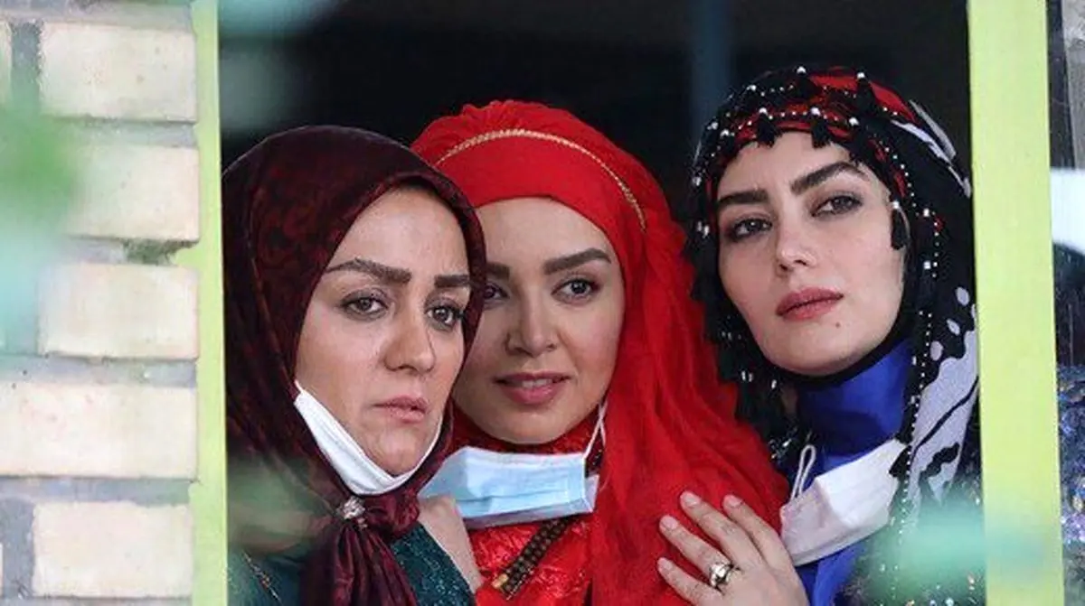 اولین تصاویر از پشت صحنه فصل سوم «نون،خ»/ نقش پررنگ ماسک در صحنه فیلمبرداری