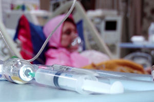 جدال صد‌ها تن با مرگ در بیمارستان‌های یزد/ بستری ۱۱۰ بیمار در بخش ICU