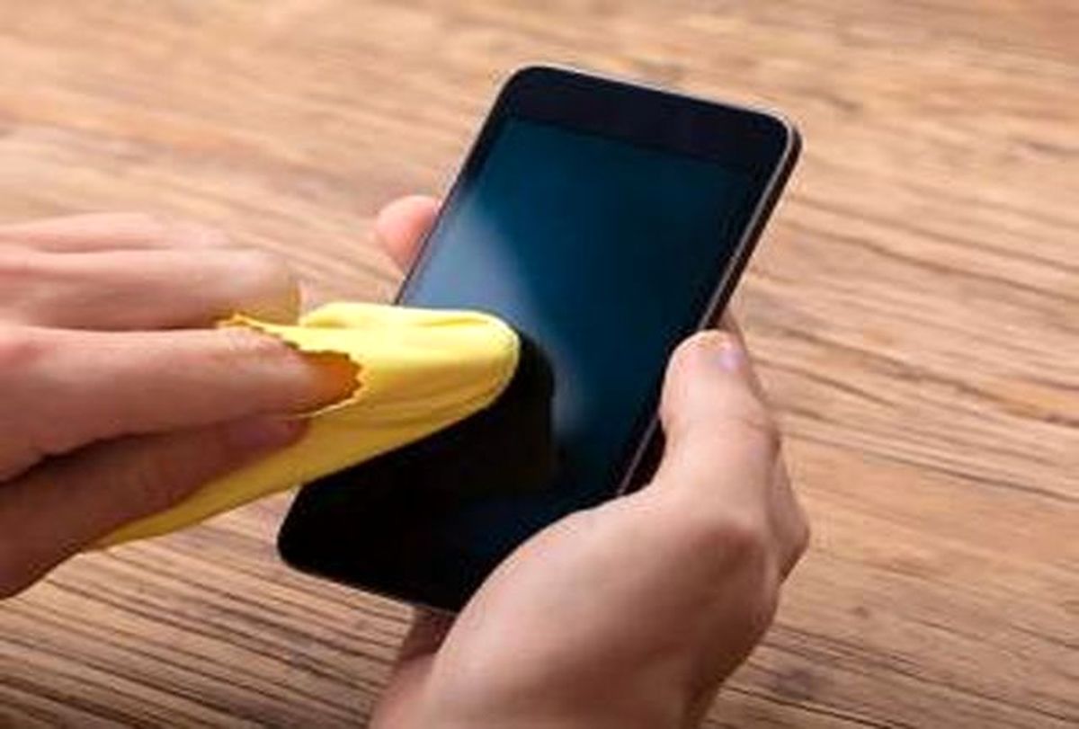 چگونه گوشی خود را ضد باکتری شارژ کنیم؟