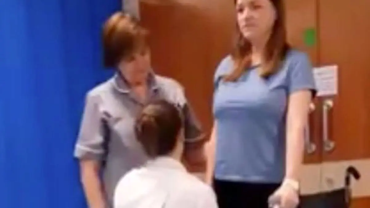 زن بریتانیایی بعد از خروج از کما به ۳۲ سال پیش بازگشت