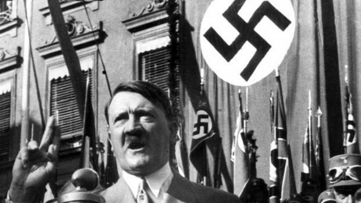 دست‌نوشته‌های سخنرانی آدولف هیتلر در حراجی مونیخ فروش رفت