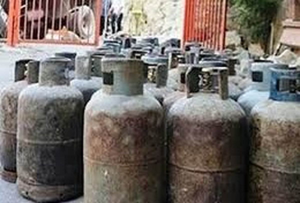 مشکل توزیع کپسول گاز مایع در روستاهای مهریز رفع شد