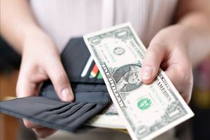با یک دلار در کشور‌های مختلف دنیا چه می‌توان خرید؟