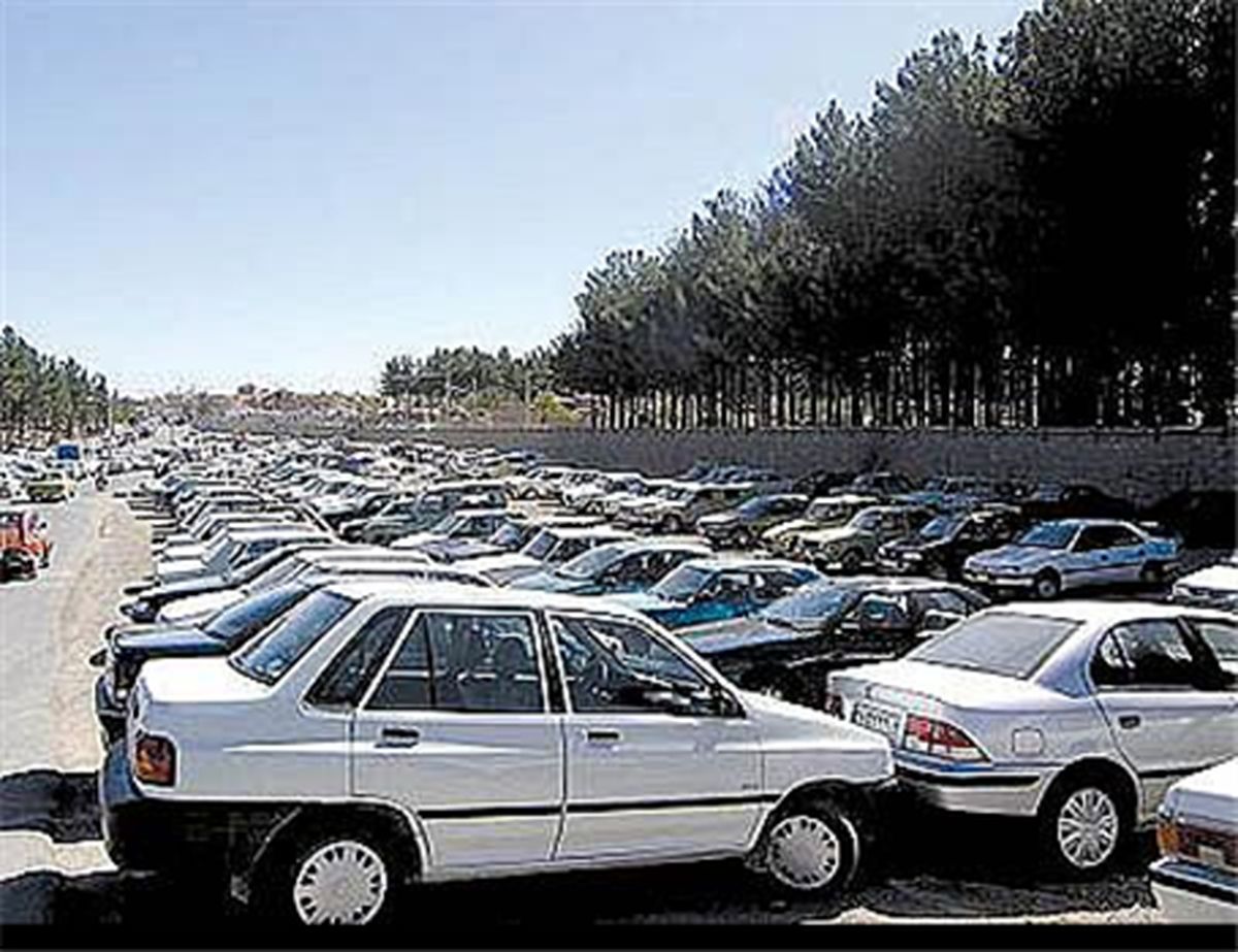 ۹۵ درصد از بازار خودرو ایران در انحصار ۴ برند