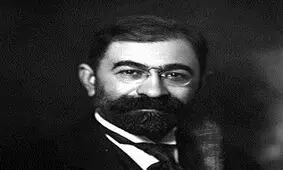 در مُنمارتر در پلاس پیگال هم یکی از شب‌های مستی و بی‌عاری ما بود