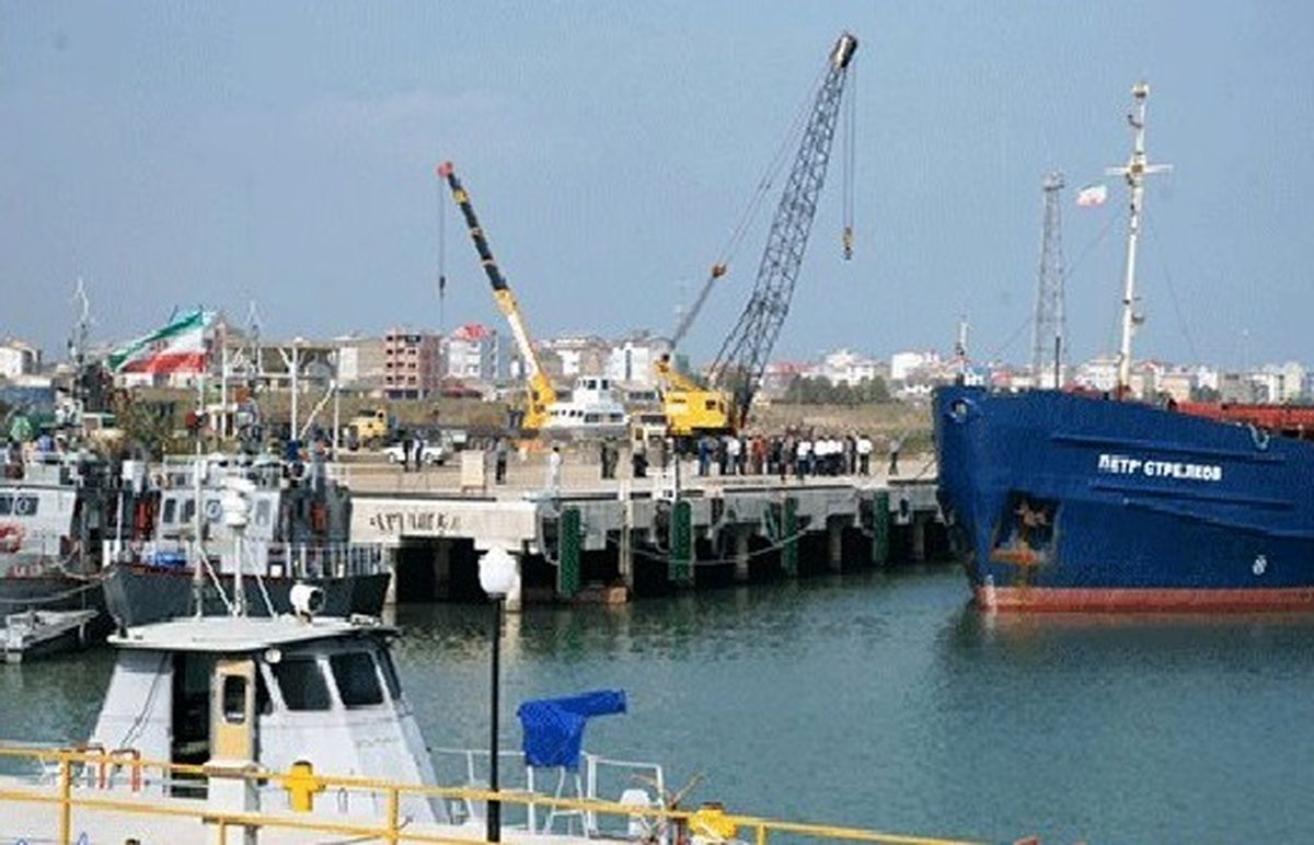 افزایش ۳۰ درصدی پهلوگیری کشتی‌ها در بندر آستارا با وجود تحریم‌ها