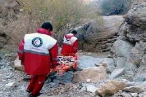 نجات کوهنورد 39 ساله از کوههای بختیار دشت
