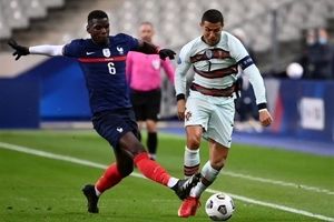 به دلیل اظهارات ماکرون پس از اهانت به پیامبر اسلام؛ پوگبا از تیم ملی فرانسه کناره‌گیری کرد