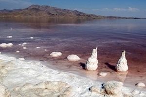 حجم دریاچه ارومیه همچنان رو به کاهش است