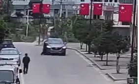 اتفاقی عجیب حین تصادف خودرو با مادر و فرزند/ ویدئو