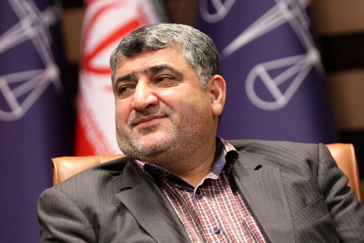 شعرخوانی نماینده مجلس برای رئیسجمهور!/ ویدئو