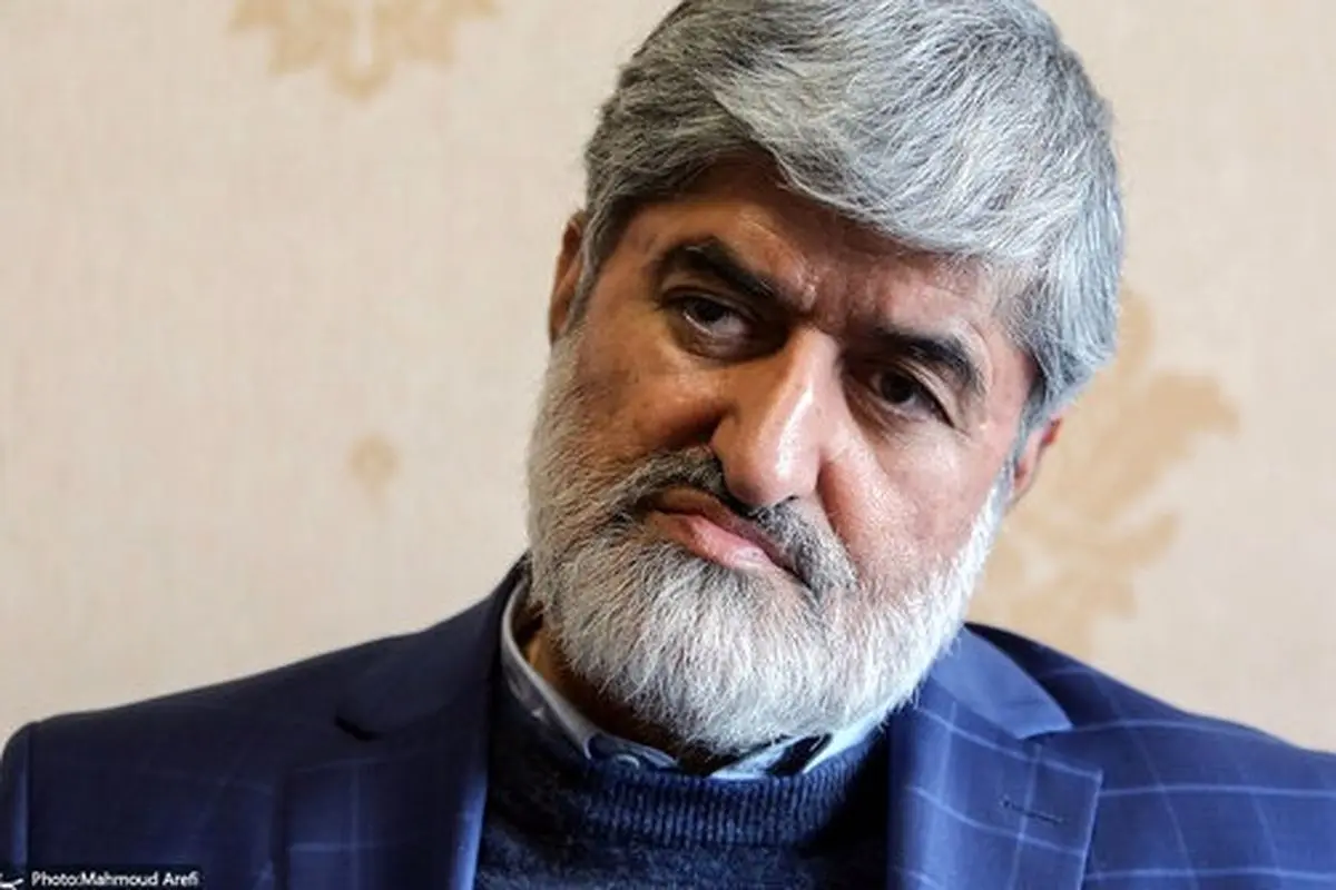 کنایه توئیتری علی مطهری به امانوئل مکرون/ در اخلاق جنسی هم برهنگی را مشمول آزادی می‌دانند