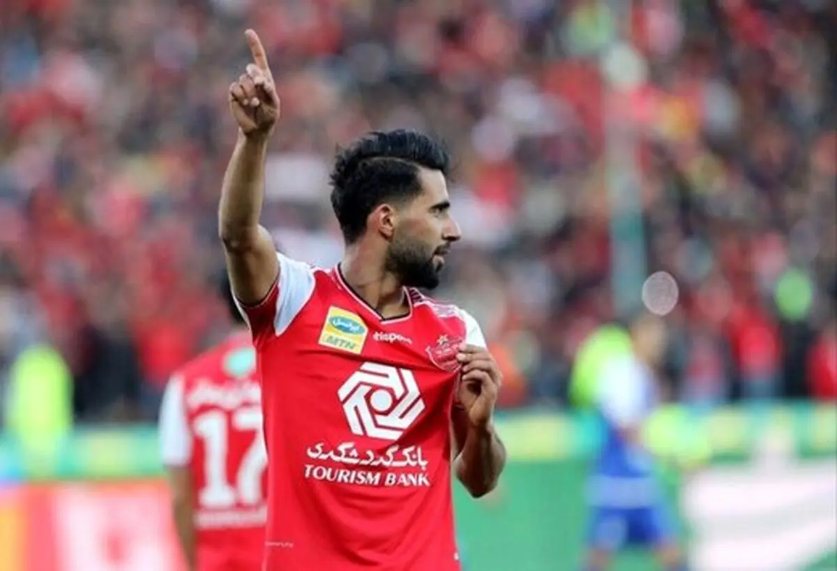 خروج بشار از ساختمان باشگاه پرسپولیس با ناراحتی