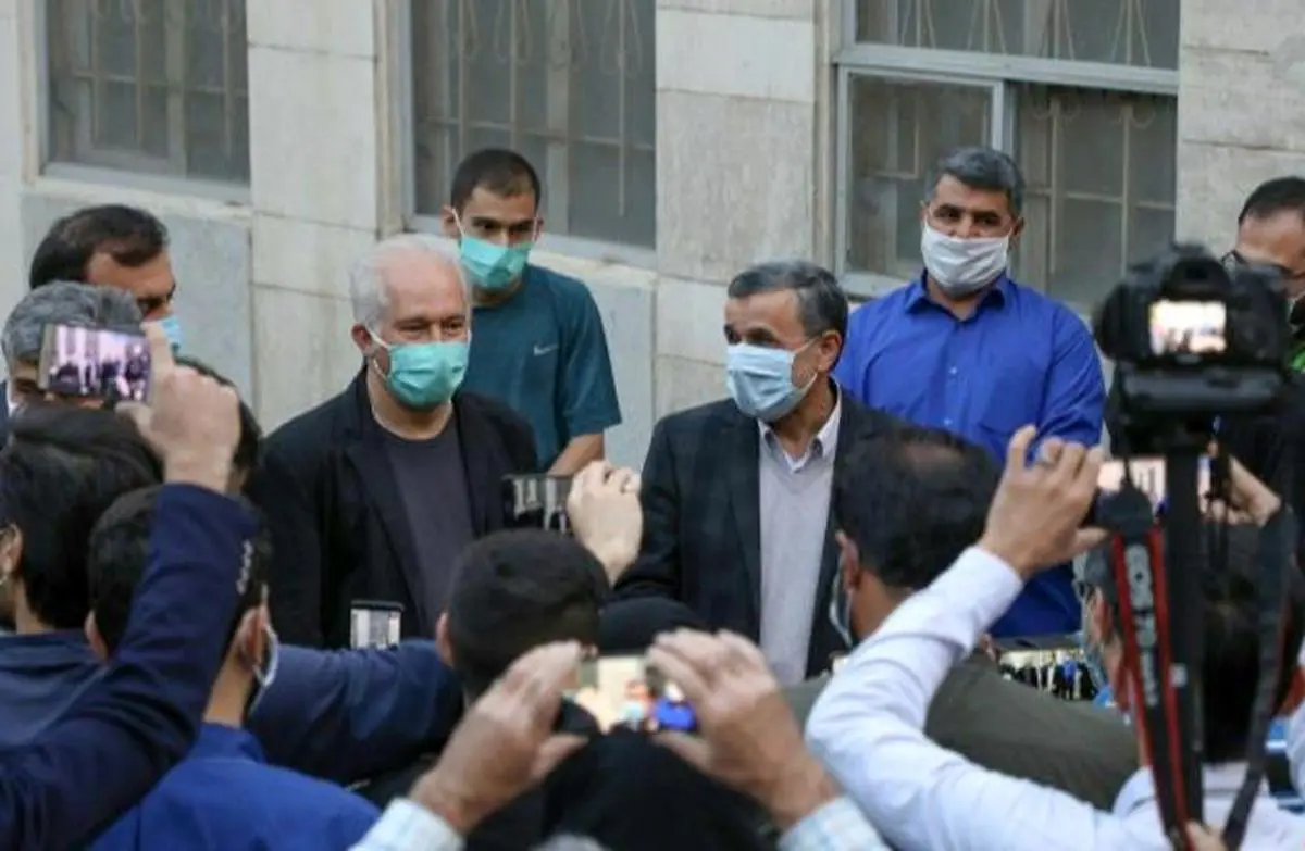 تبریک تولد به احمدی نژاد در میدان ۷۲ نارمک/ احمدی‌نژاد: سرنوشت کشور را نباید به انتخابات آمریکا گره بزنیم/ ویدئو