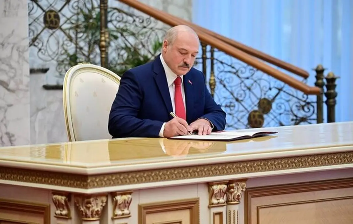 رئیس‌جمهوری بلاروس نسخه دانشجویان معترض را پیچید