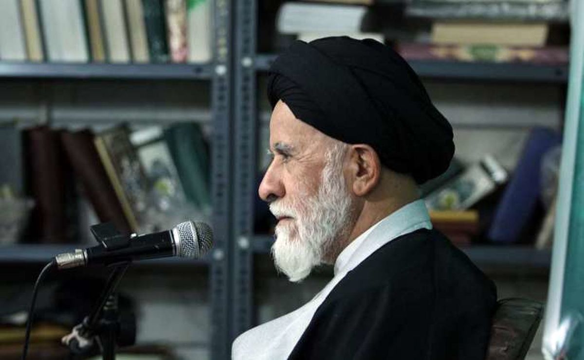 ناصر قوامی: به عارف نصیحت میکنم با نامزدی در انتخابات بیش از این با آبروی خودش و اصلاحات بازی نکند