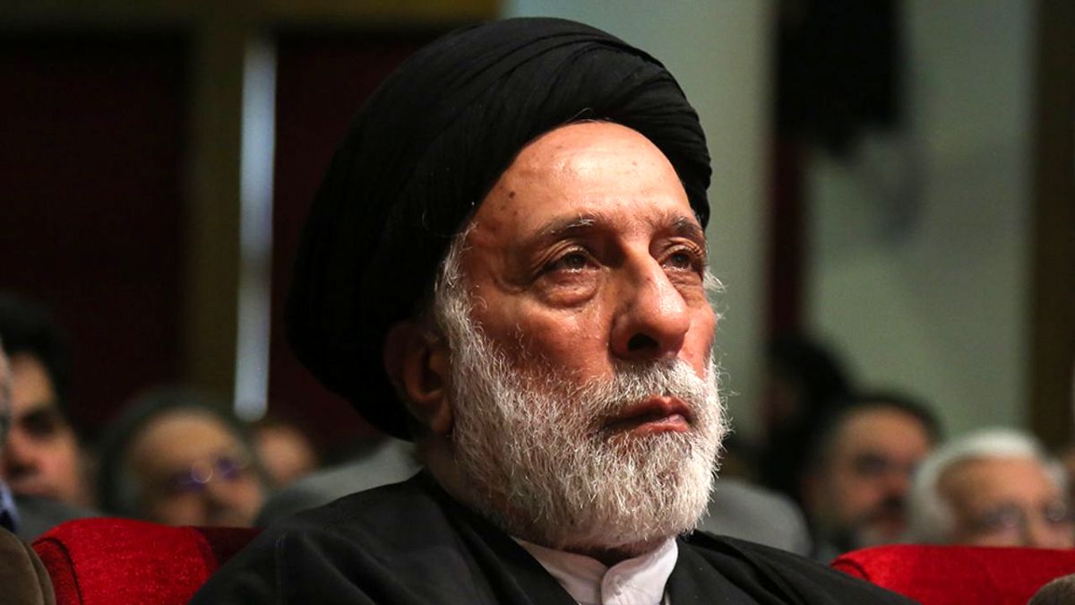 پیام تسلیت سید هادی خامنهای به مناسبت رحلت استاد آواز ایران