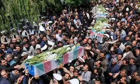 پیکر شهدای ترور به سمت میعادگاه نماز جمعه تهران تشییع شد