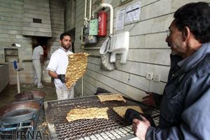 شلوغی نانوایی های ارومیه در پی یک شایعه
