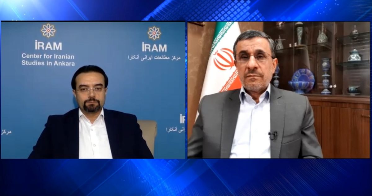 احمدی نژاد: برجام کامل نبود / توافق کامل با گفتگو به دست میآید