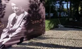 تصویری از تابوت حامل پیکر استاد شجریان