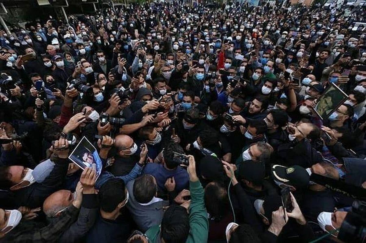 دستهایی که استاد شجریان را بدرقه کردند!