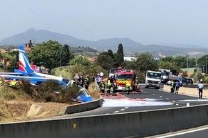 ۵ کشته بر اثر برخورد دو فروند هواپیما