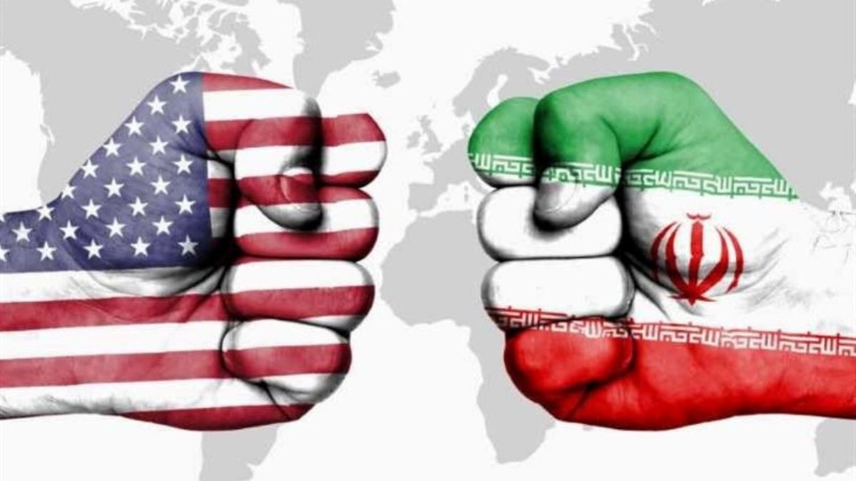 در برابر تحریم‌هایی که آمریکا علیه ایران می‌کند، باید به منافعش در منطقه ضربه بزنیم