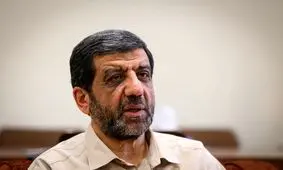 شوخی عزت الله ضرغامی با آیت الله آملی لاریجانی/ ویدئو