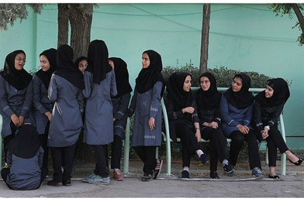 جملات نیش داری که دختران ایرانی زیاد میشنوند