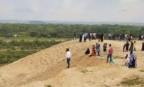 تماشای جنگ ارمنستان و آذربایجان با چاشنی تخمه و سیگار!