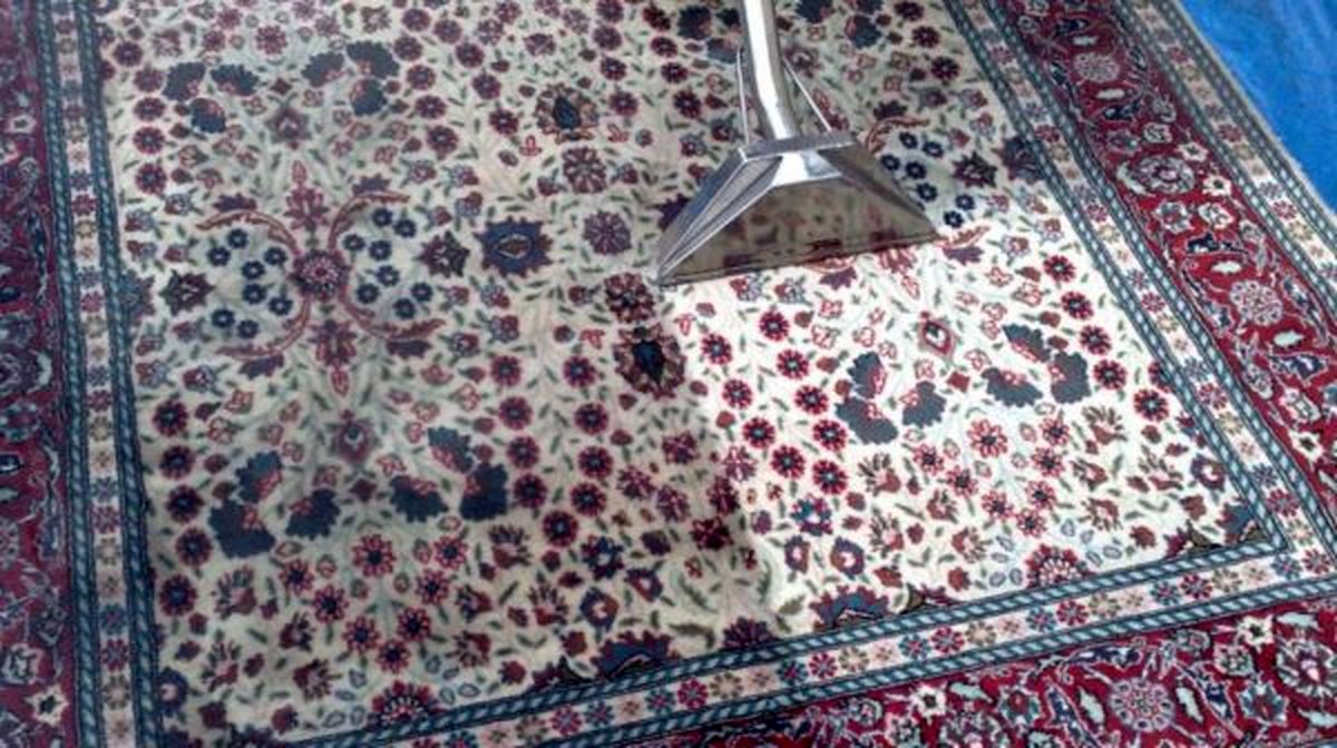 شست و شوی فرش و موکت در قالیشویی ها، چقدر هزینه دارد؟