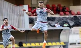 آل کثیر با پای بانداژ شده در تمرین پرسپولیس/عکس