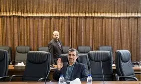 محمود احمدی نژاد اموال کشور را مخدوش کرد