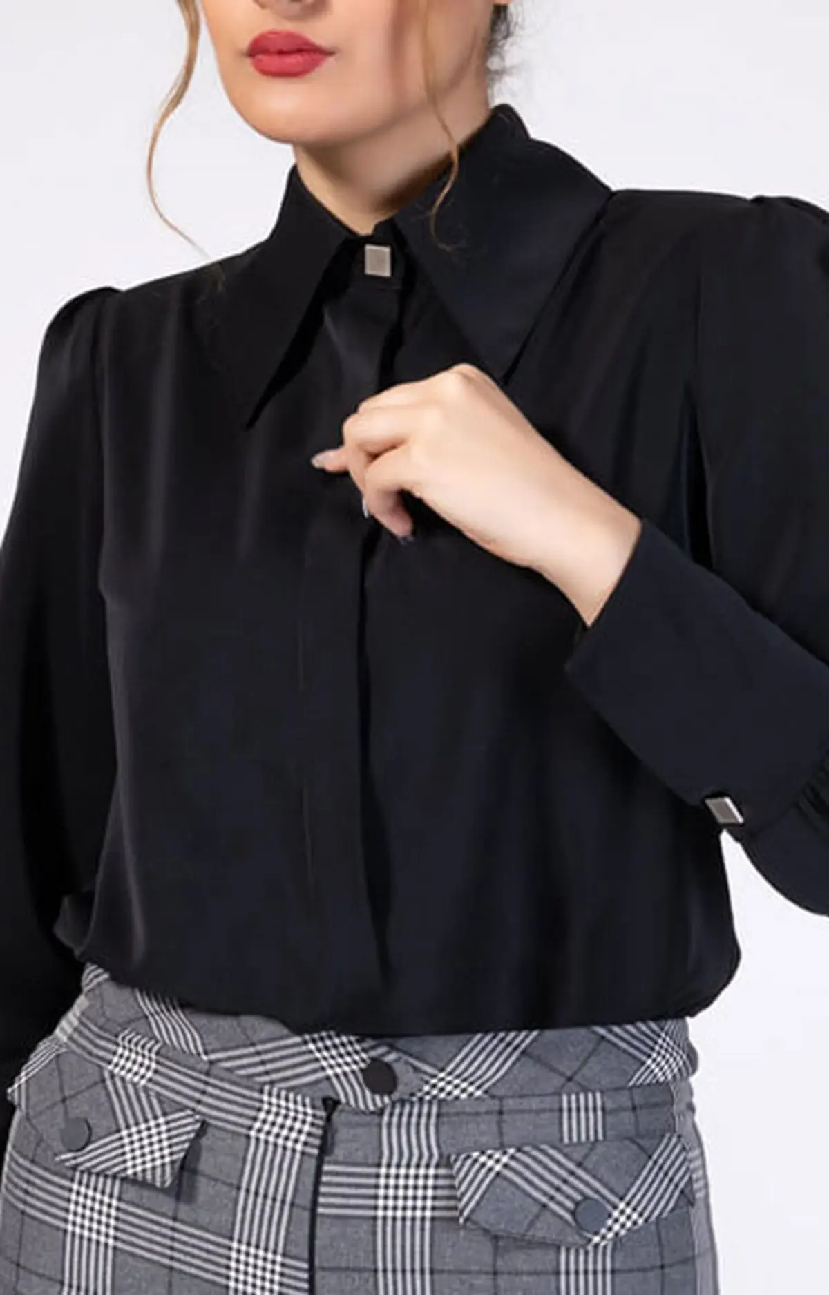 شومیز، لباسی که باید در کمد هر خانم شیک پوشی باشد