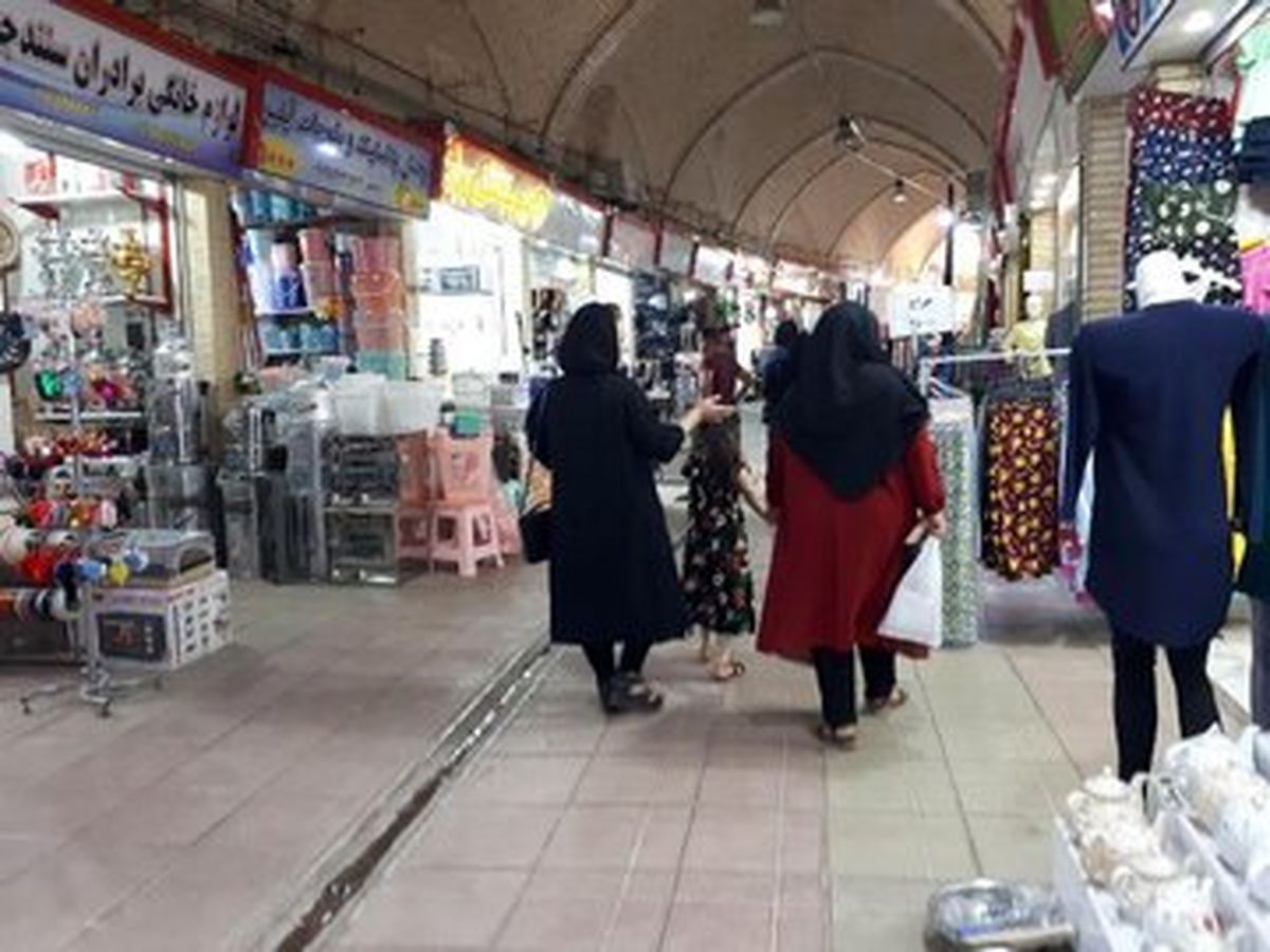 رونق بازار مریوان نیازمند بازگشایی بازارچههای موقت مرزی است