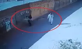 نجات معجزه آسای نوزاد لحظاتی قبل از ربوده شدن/ ویدئو