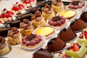 فروش شیرینی در ارومیه ۷۰ درشد کاهش یافت