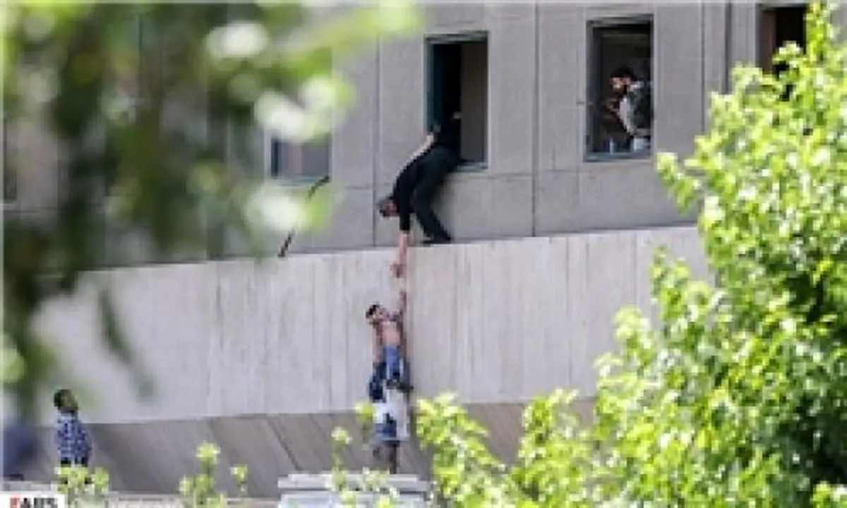 روایت فرار عماد 2 ساله از چنگال داعش/ مرگ در یک قدمی کودک نجات یافته از دست تروریست‌ها+عکس